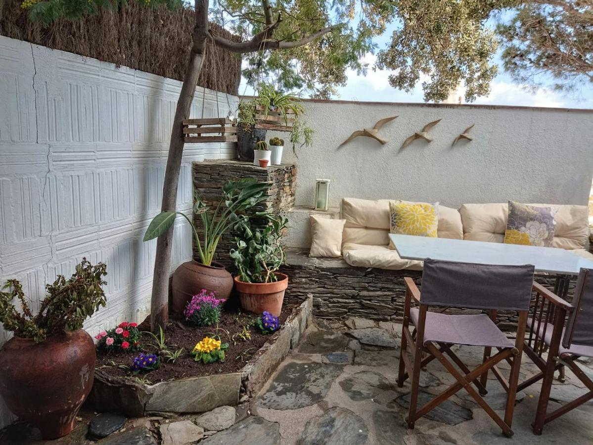 Precioso Apartamento Con Hermosas Vistas Apartment Кадакес Екстериор снимка