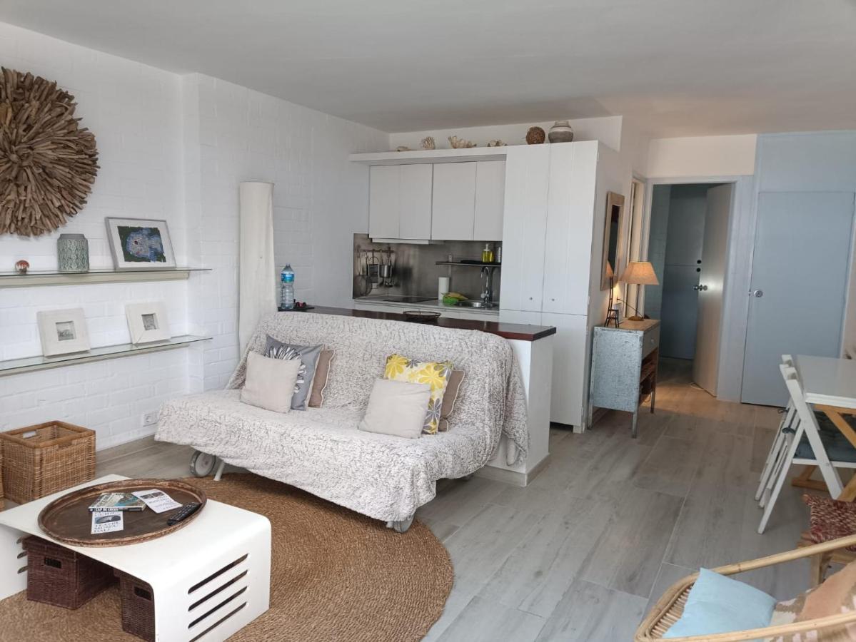 Precioso Apartamento Con Hermosas Vistas Apartment Кадакес Екстериор снимка